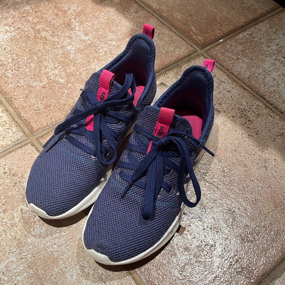 Girls Adidas Sneakers cloud foam super Size 4